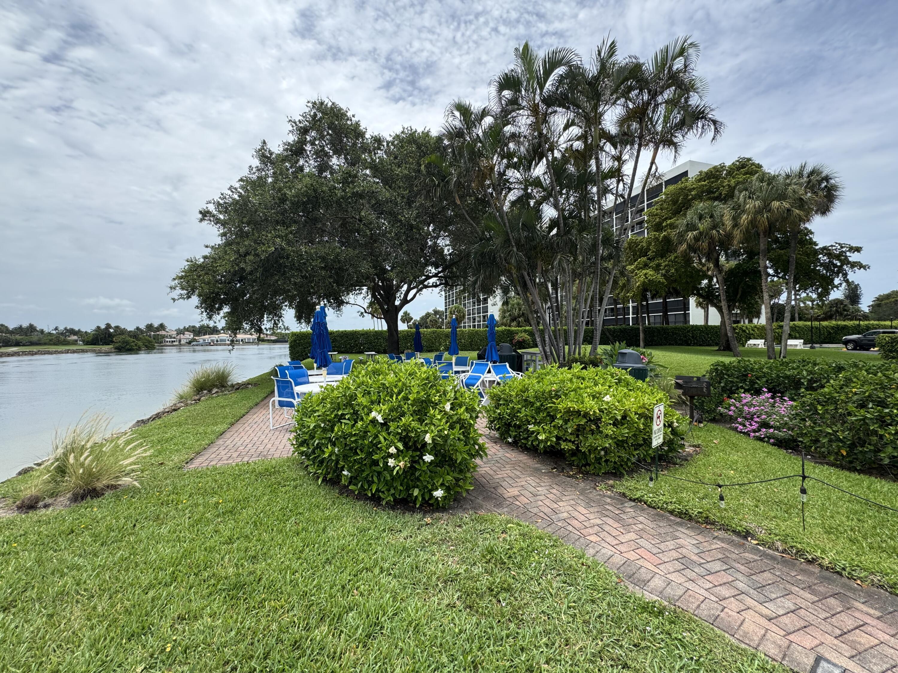 336 Golfview Road, Unit 706 North Palm Beach, FL 33408 - Photo 5 of 41 IMG_9042