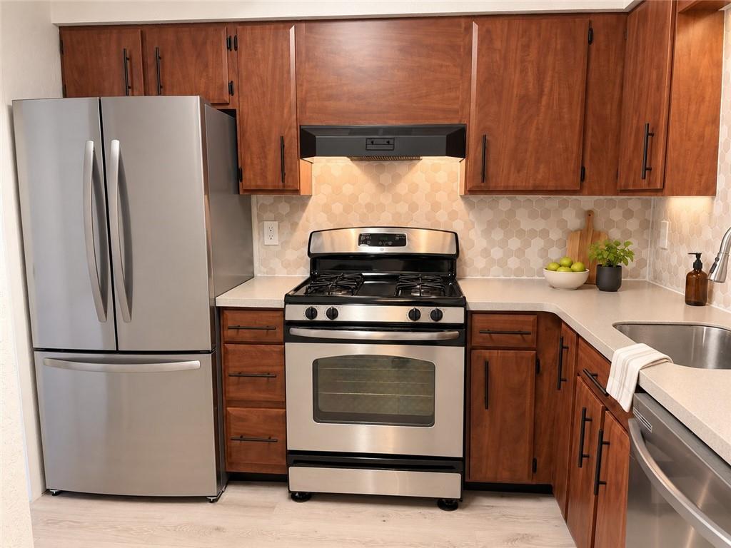 5 Bayard Road, Unit 714 Pittsburgh, PA 15213 - Photo 6 of 22 Gallery Image 6
