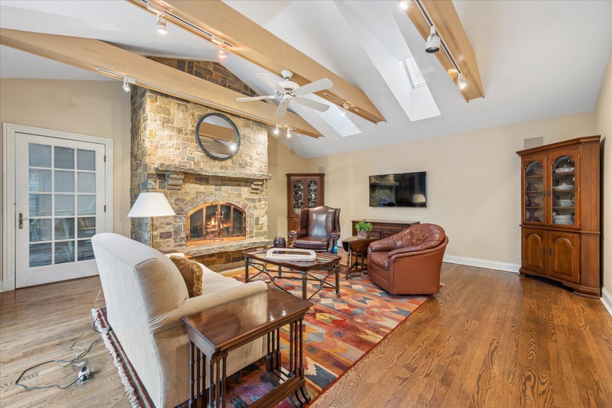 1185 Hill Road Winnetka, IL 60093 - Photo 24 of 58