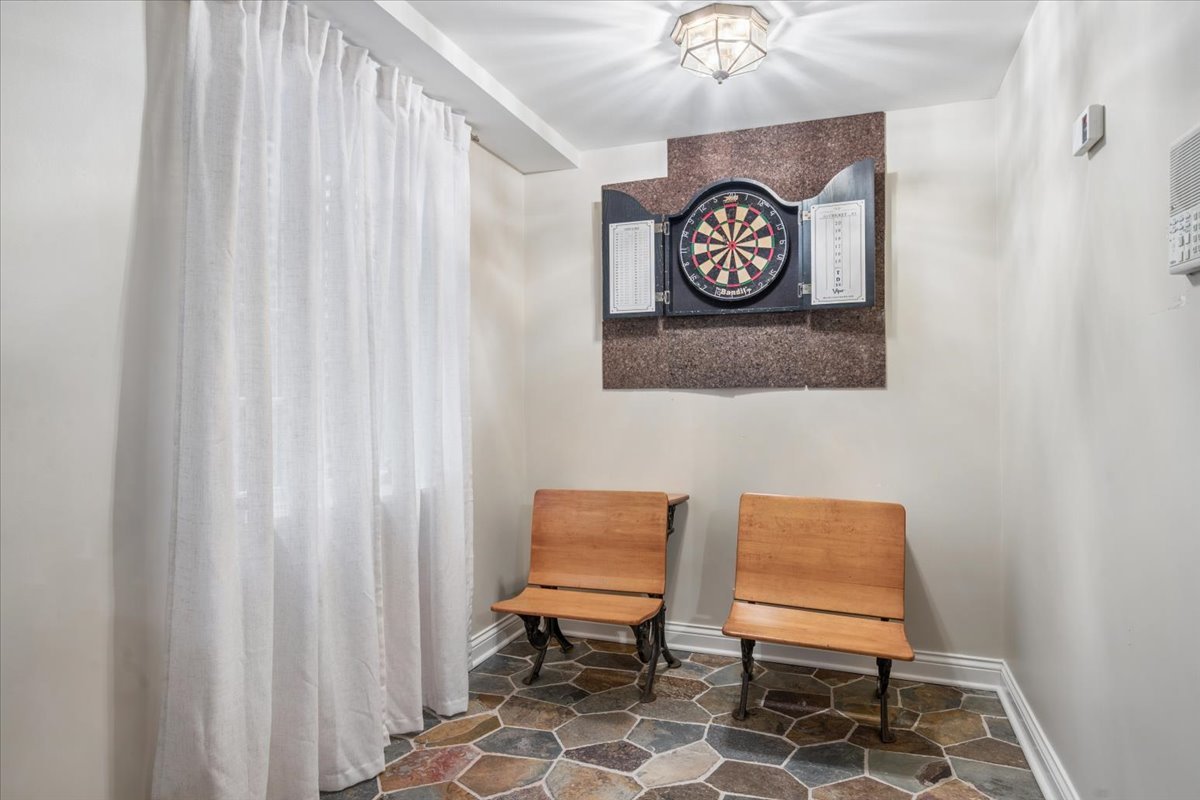 1185 Hill Road Winnetka, IL 60093 - Photo 43 of 58