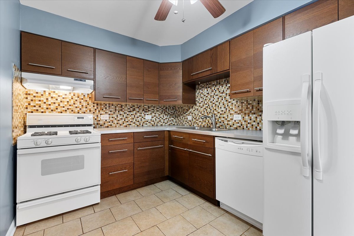 6325 North Sheridan Road, Unit 503 Chicago, IL 60660 - Photo 16 of 18 Gallery Image 16