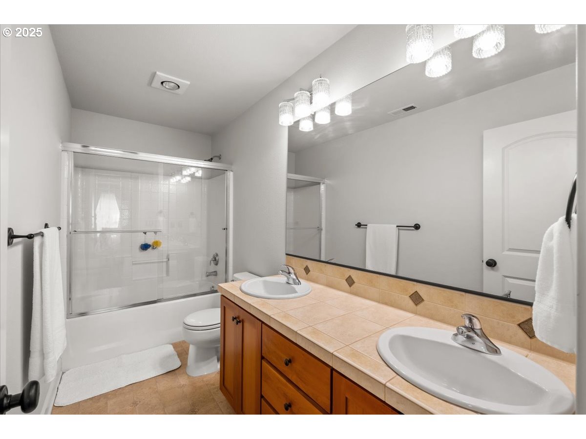 1315 Begonia Avenue Forest Grove, OR 97116 - Photo 35 of 48 Bathroom