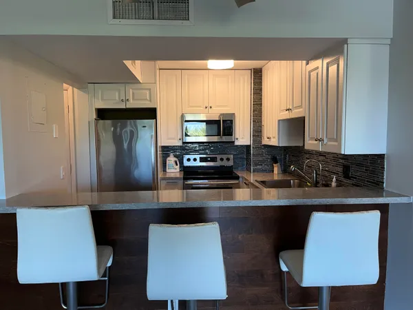 $2,000 | 610 Tennis Club Drive, Unit 403, Fort Lauderdale, FL 33311