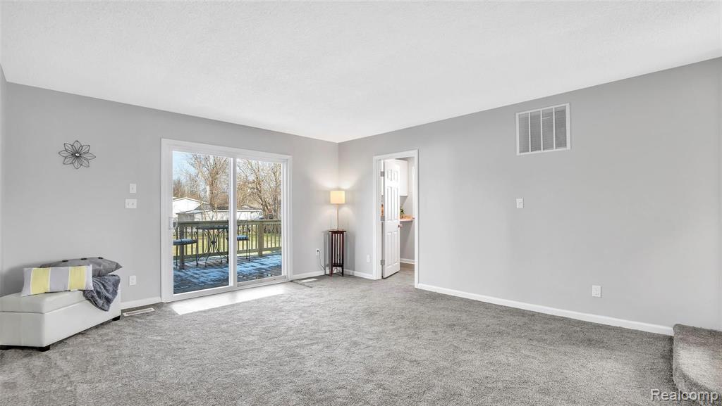 3519 East Carpenter Road Flint, MI 48506 - Photo 16 of 35