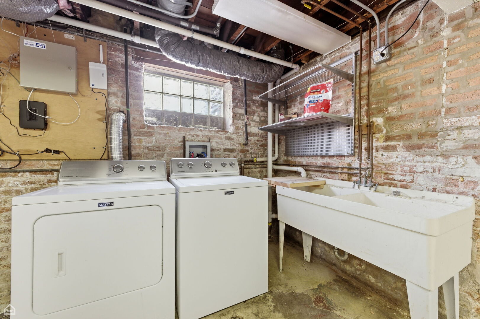 1516 West Sherwin Avenue Chicago, IL 60626 - Photo 35 of 45 a utility room with dryer and washer