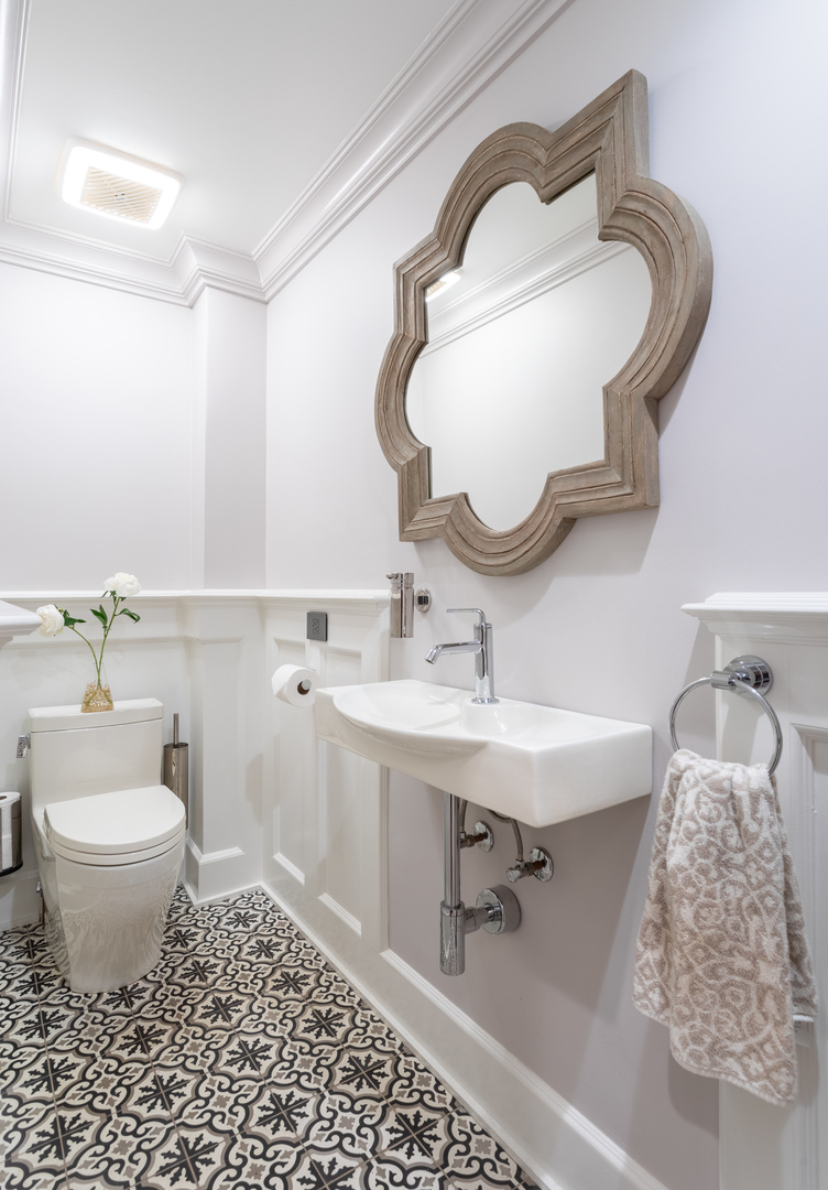 1516 West Sherwin Avenue Chicago, IL 60626 - Photo 6 of 15