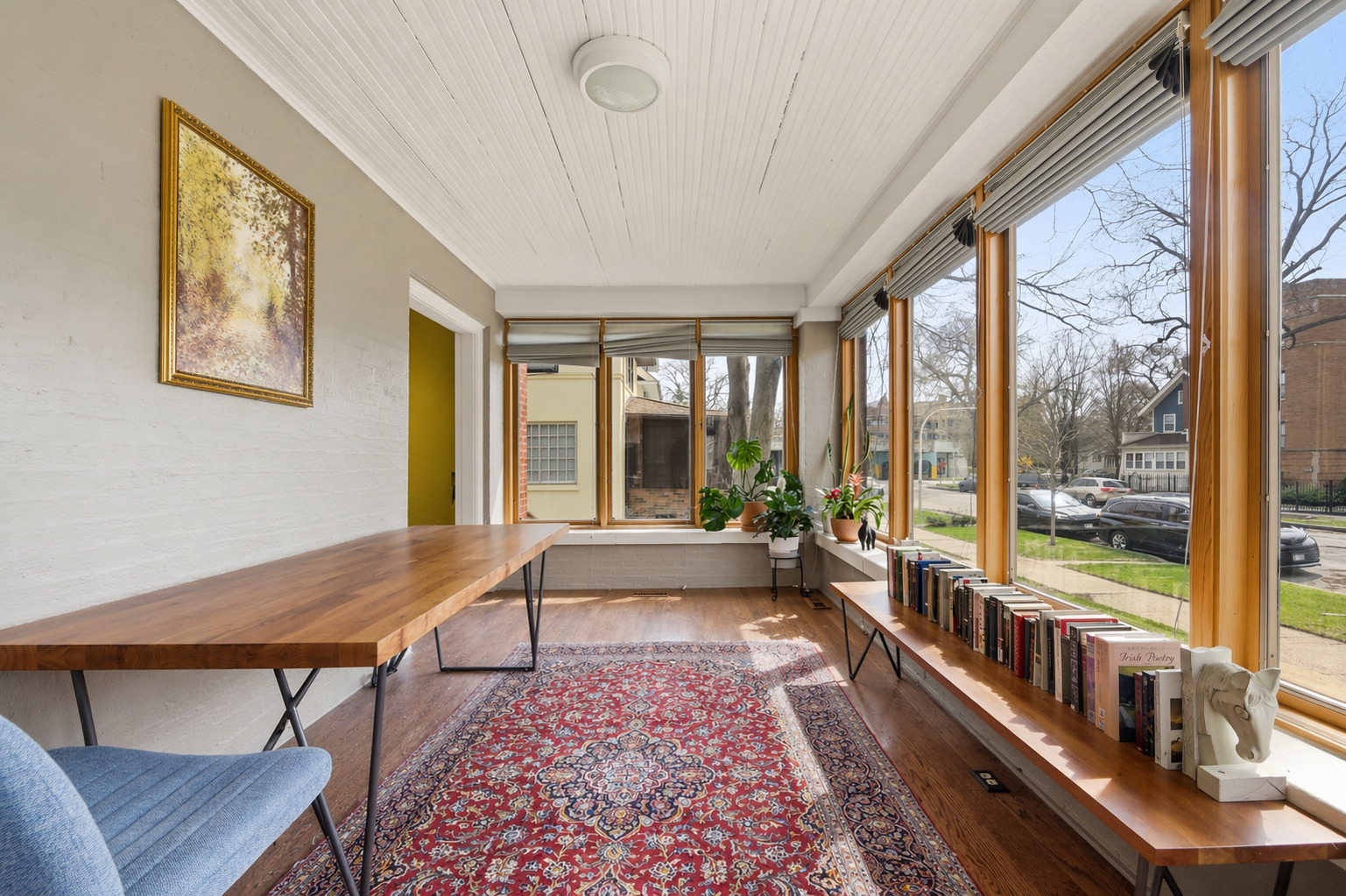 1516 West Sherwin Avenue Chicago, IL 60626 - Photo 8 of 45 a living room with furniture and a large window