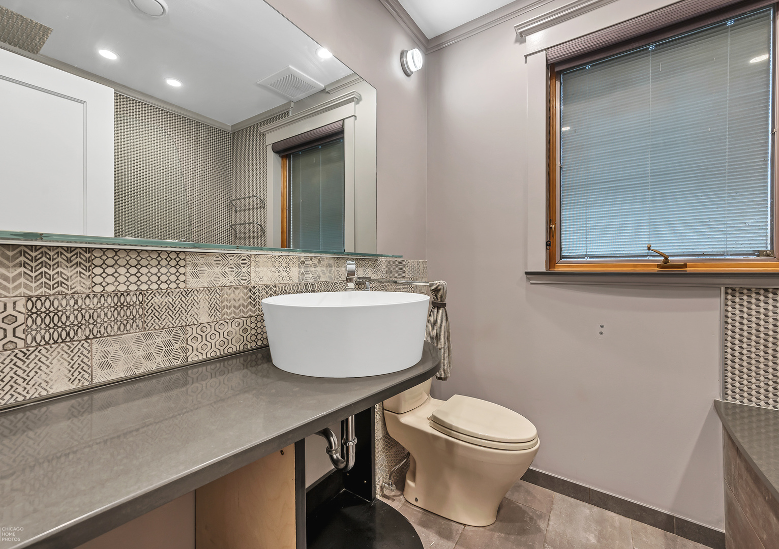 1516 West Sherwin Avenue Chicago, IL 60626 - Photo 9 of 15