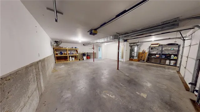 $299,900 | 20089 South 1475th Road, Nevada, MO 64772