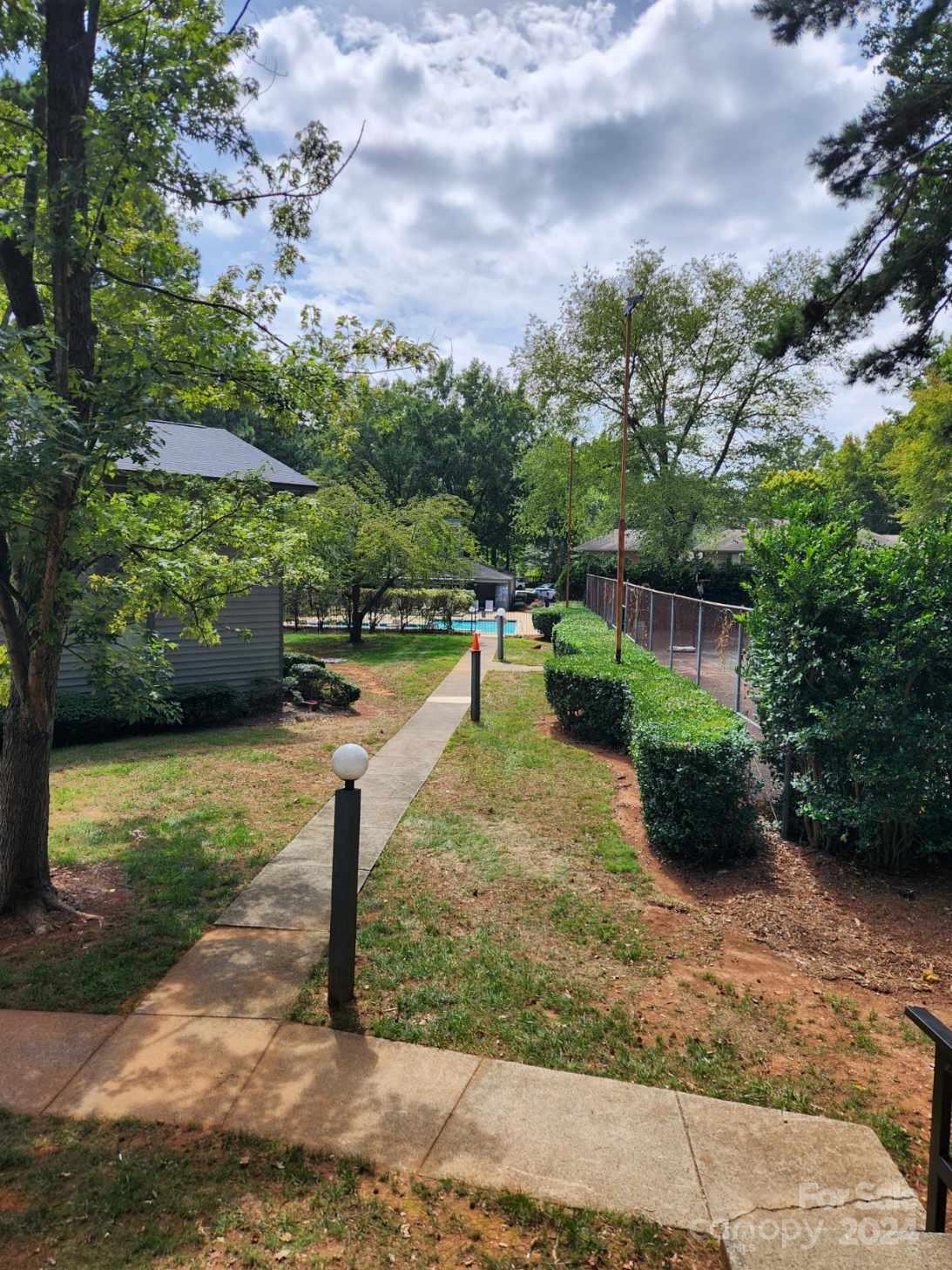 5012 Sardis Road, Unit D Charlotte, NC 28270 - Photo 6 of 10