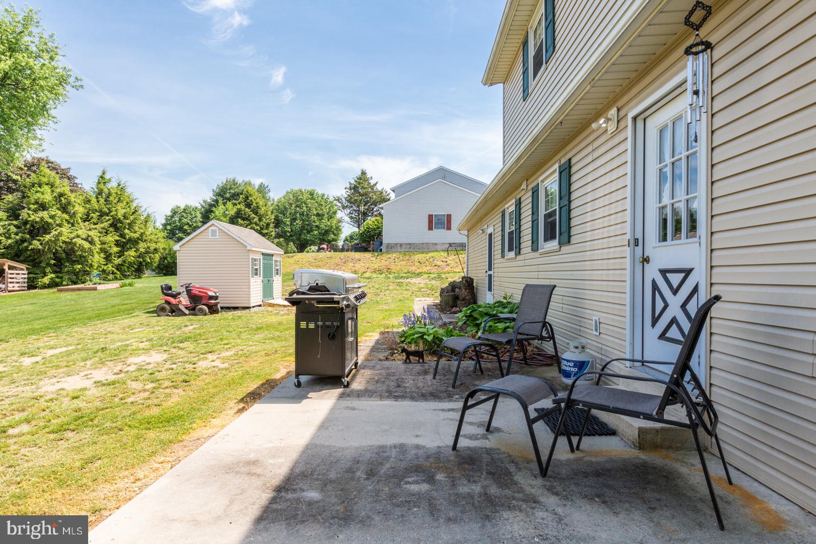 681 Ridgeview Drive Ephrata, PA 17522 - Photo 52 of 71 Backyard patio