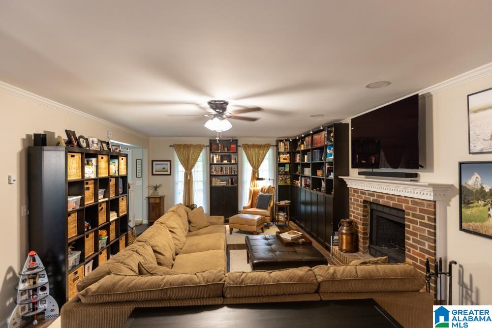 4701 Wooddale Lane Pelham, AL 35124 - Photo 6 of 43