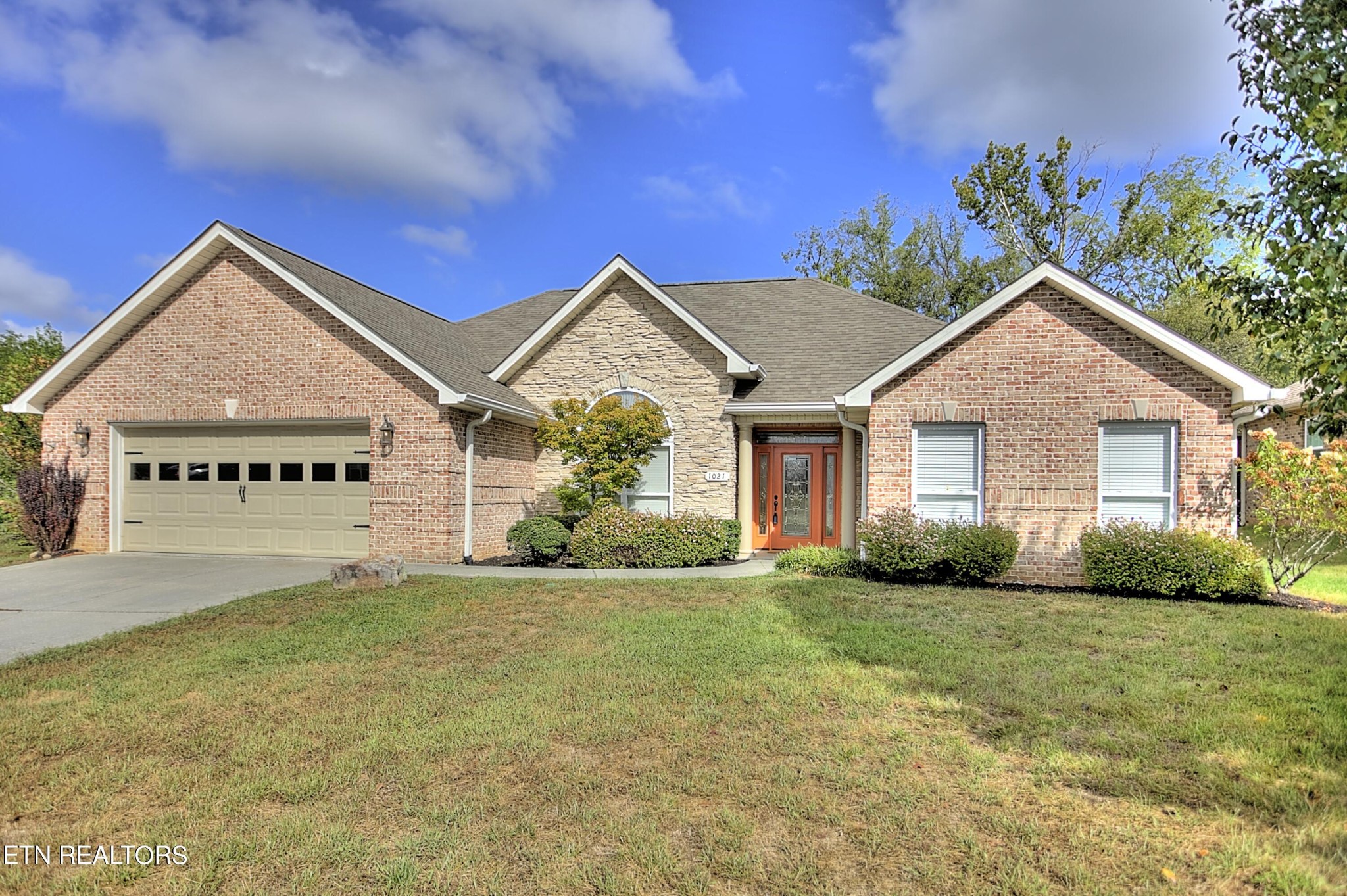 1021 Elsborn Ridge Road Maryville, TN 37801 - Photo 2 of 24 Gallery Image 2