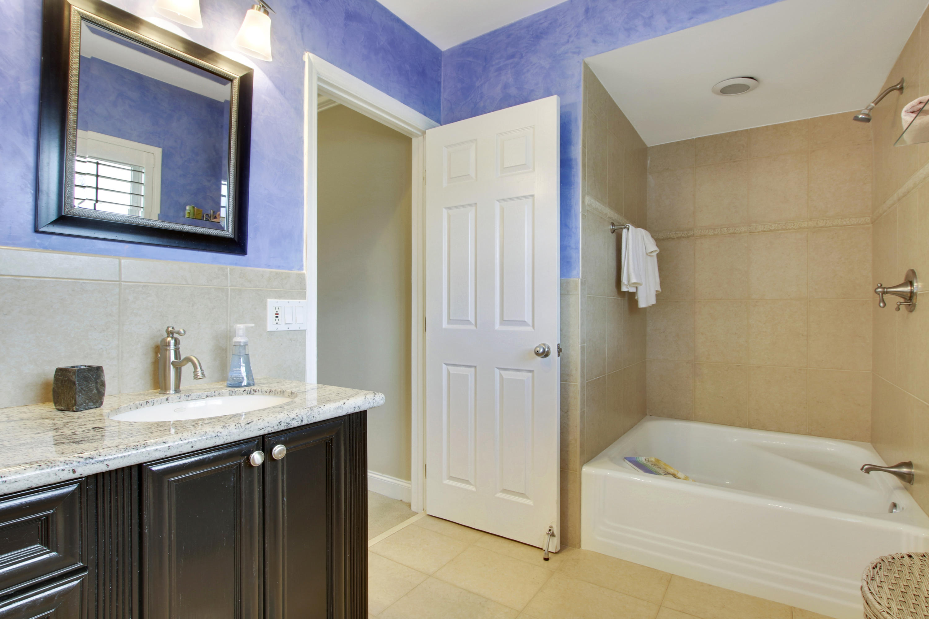 2970 Spanish River Road Boca Raton, FL 33432 - Photo 17 of 33 House2-40