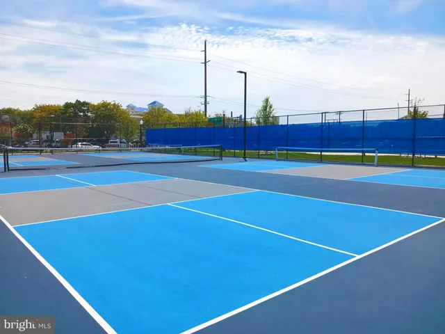 a view of a tennis court
