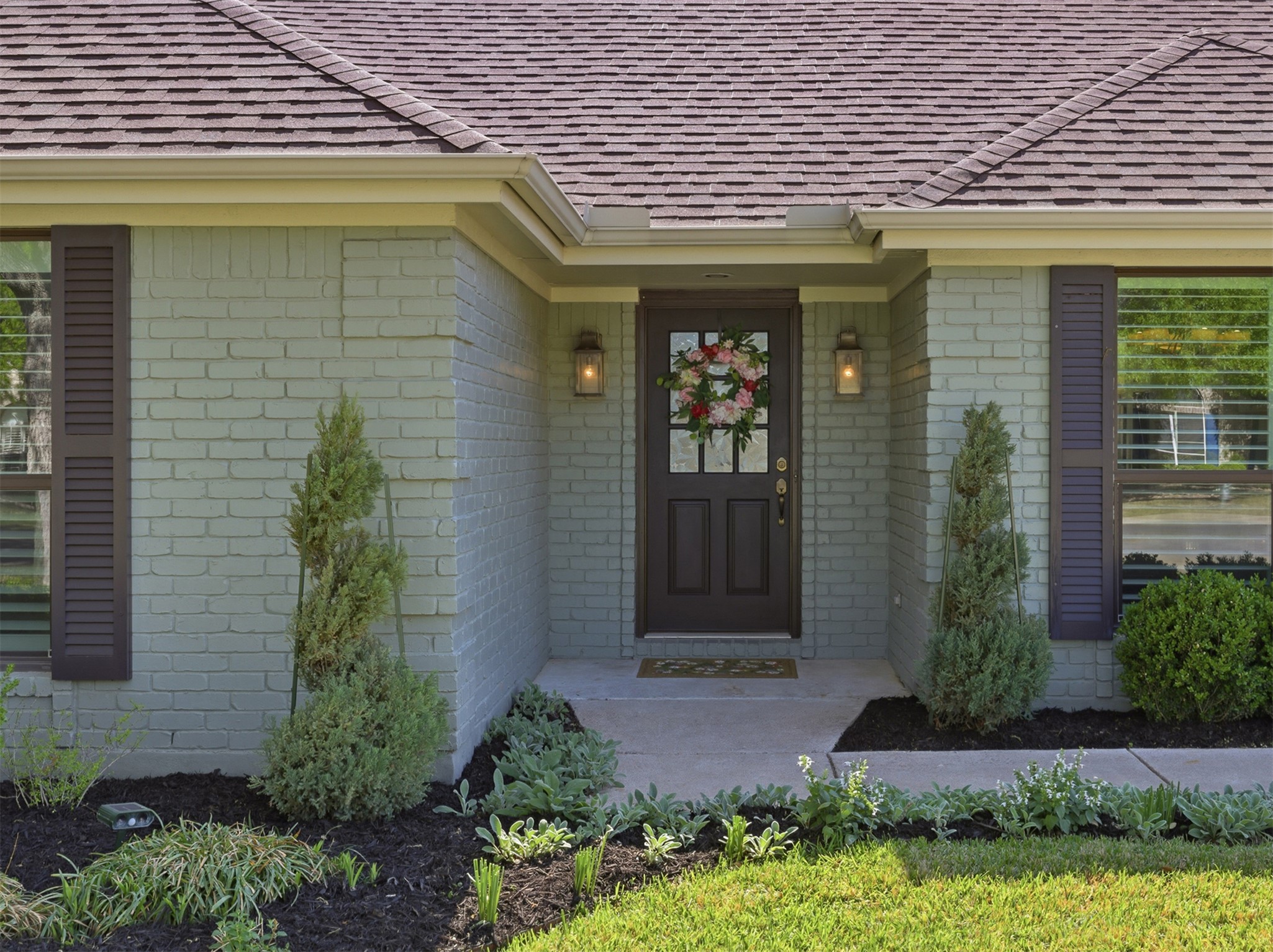 2810 Brandy Lane Georgetown, TX 78628 - Photo 3 of 38 a view of a entryway front of house