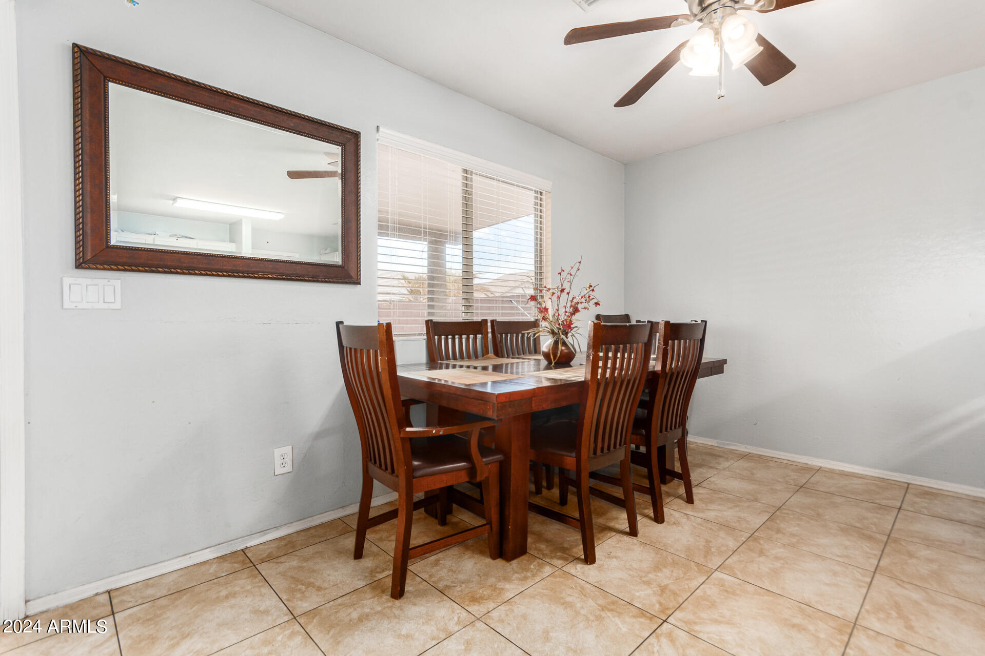 3428 West Fraktur Road Phoenix, AZ 85041 - Photo 8 of 28 12 - Fraktur