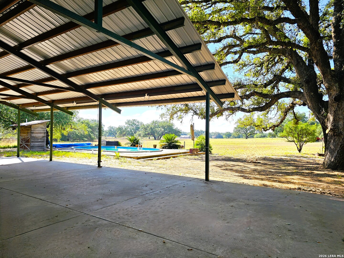 799 County Road 6612 Devine, TX 78016 - Photo 11 of 32 a view of a indoor swimming pool