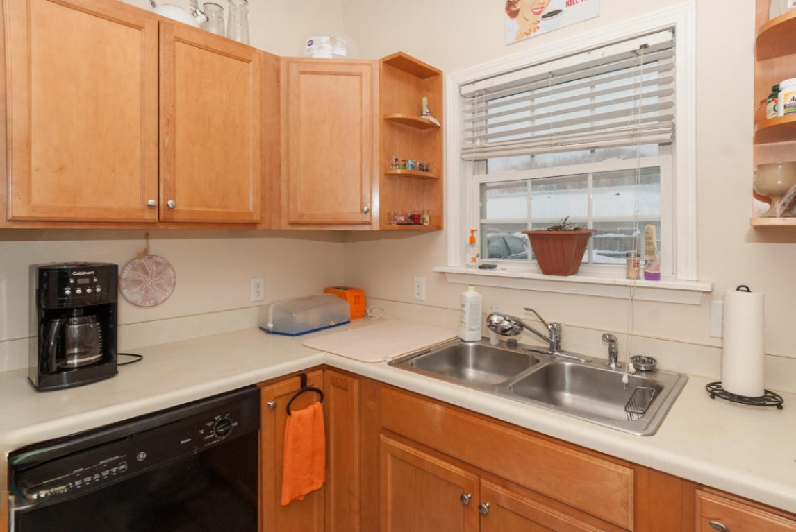 3114 Barney Road, Unit 14 Kalamazoo, MI 49004 - Photo 4 of 10 Barney-1