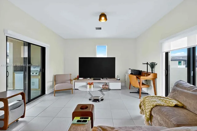 $840,000 | 4426 Northwest 83rd Street, Doral, FL 33122