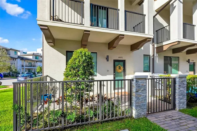 $840,000 | 4426 Northwest 83rd Street, Doral, FL 33122