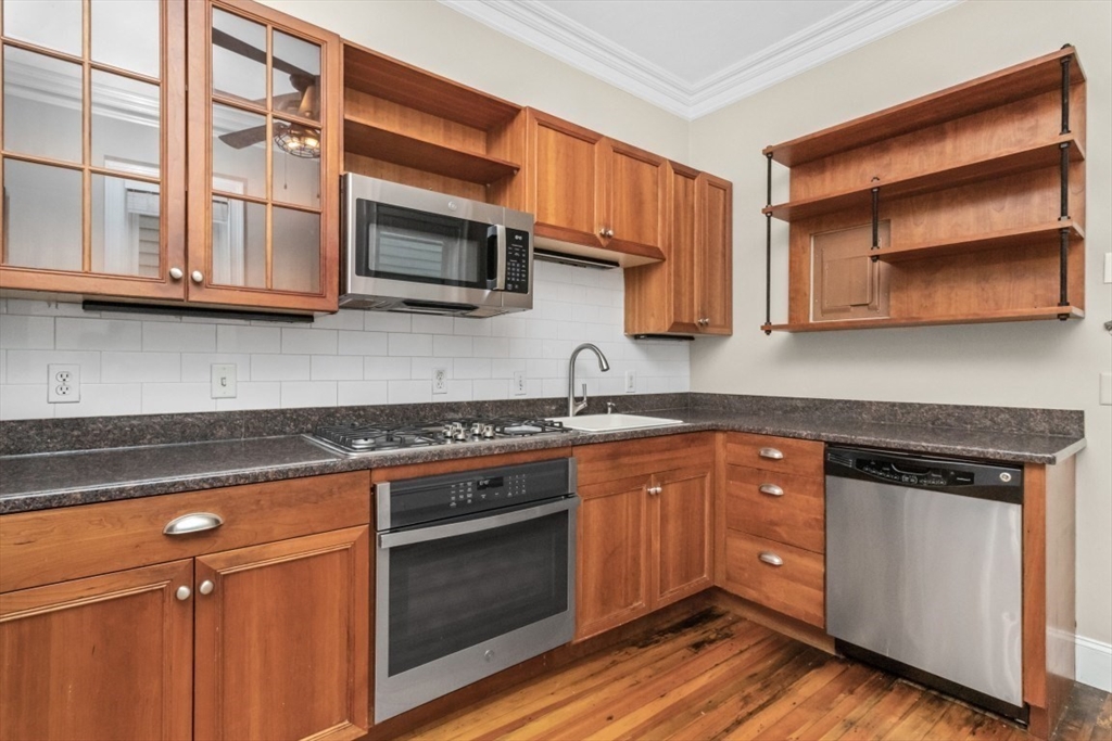 421 East 3rd Street, Unit 1 Boston, MA 02127 - Photo 2 of 16
