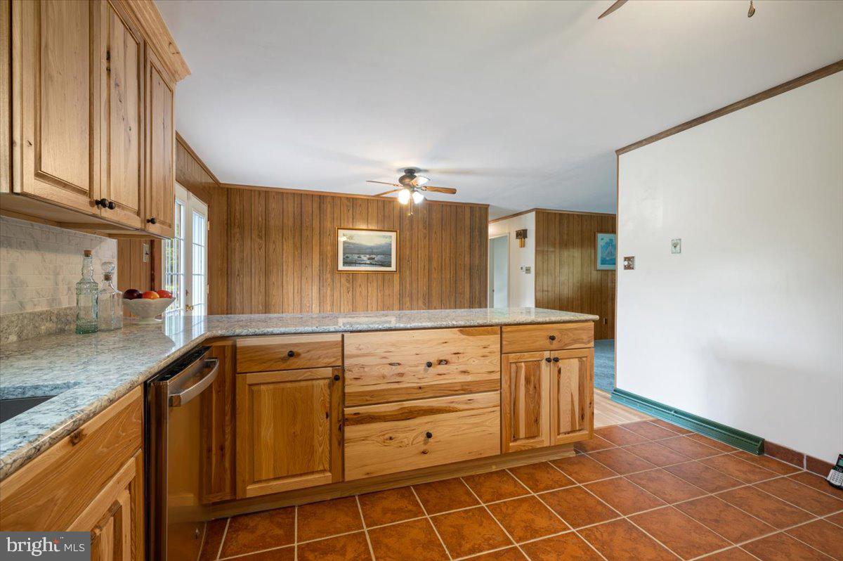 16308 Shaffer Road Sharpsburg, MD 21782 - Photo 8 of 46 Gallery Image 8