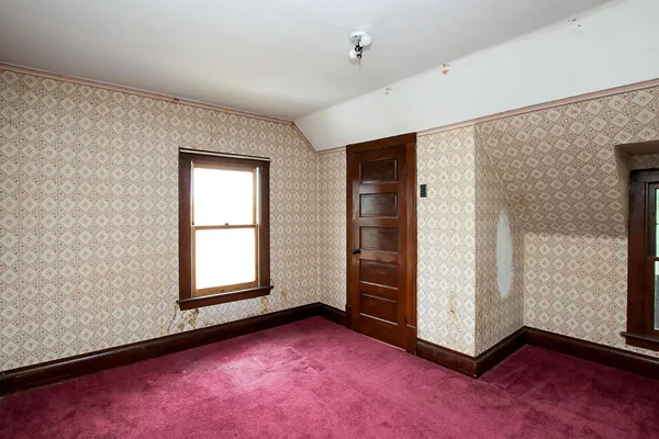 $229,000 | 321 Highway 7, Hutchinson, MN 55350