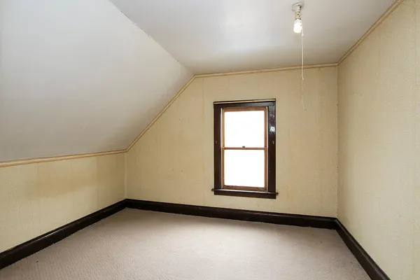 $229,000 | 321 Highway 7, Hutchinson, MN 55350