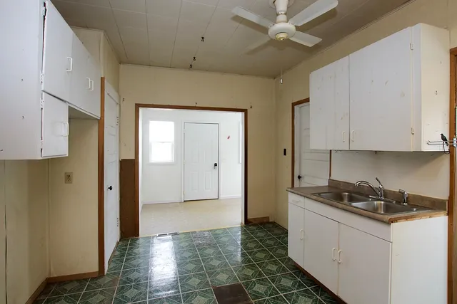 $229,000 | 321 Highway 7, Hutchinson, MN 55350