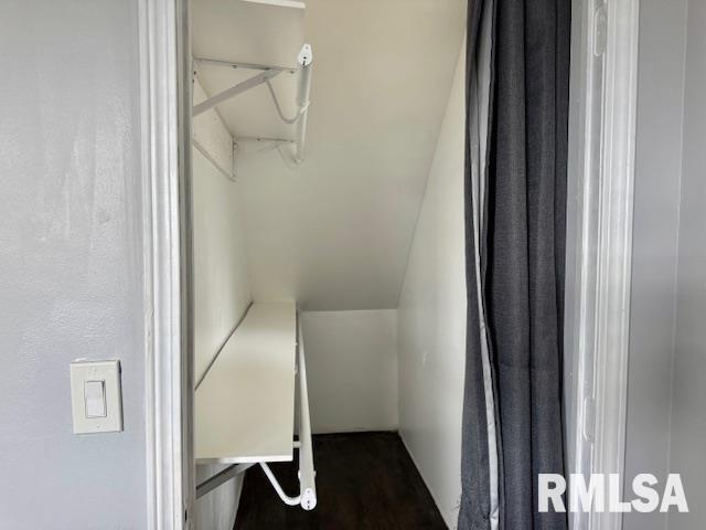 765 9th Avenue South Clinton, IA 52732 - Photo 19 of 25 a view of walk in closet