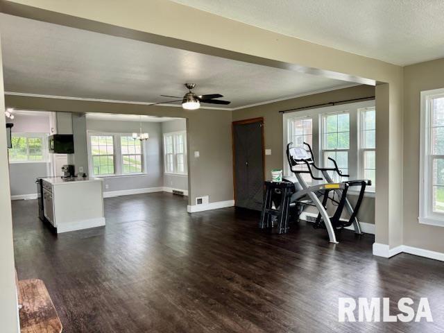 765 9th Avenue South Clinton, IA 52732 - Photo 6 of 25 a view of a livingroom with furniture and a table