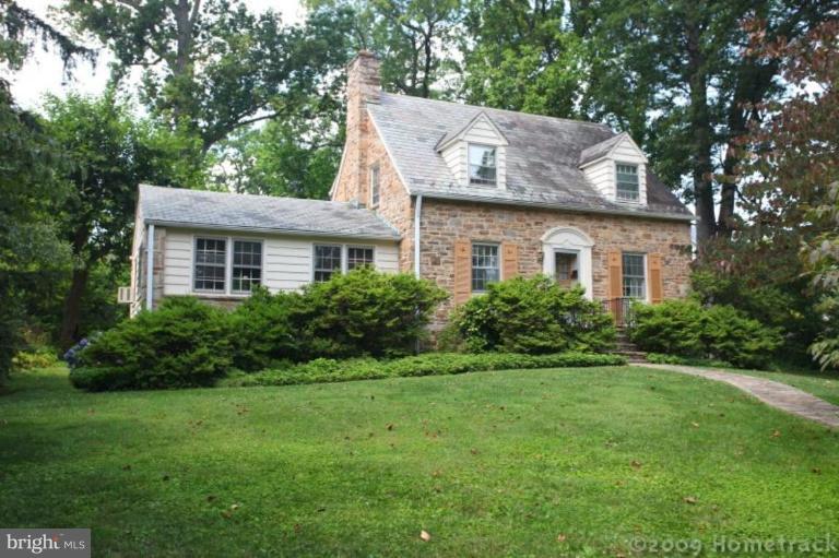 2204 South Road Baltimore, MD 21209 - Photo 1 of 18 Exterior (Main)