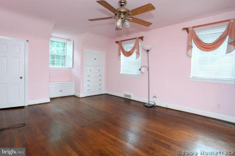 2204 South Road Baltimore, MD 21209 - Photo 12 of 18 Bedroom #2