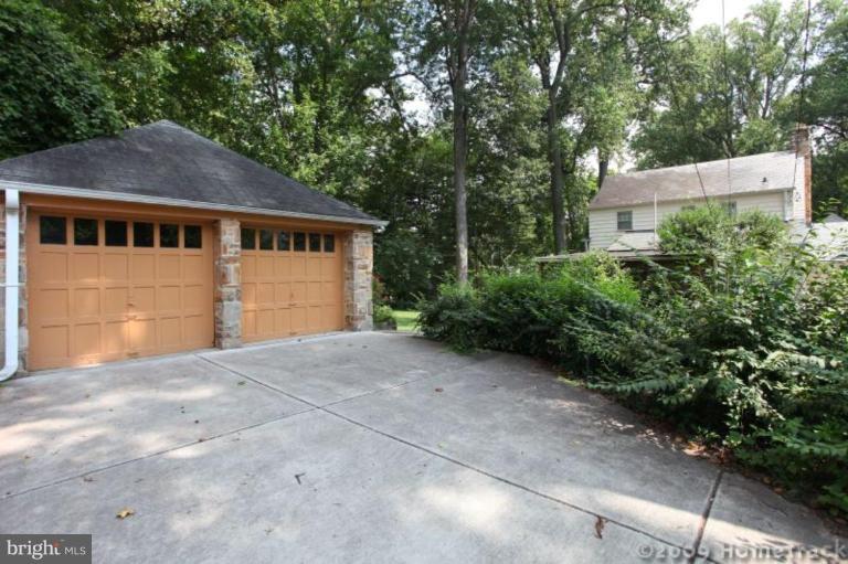 2204 South Road Baltimore, MD 21209 - Photo 17 of 18 Exterior #5