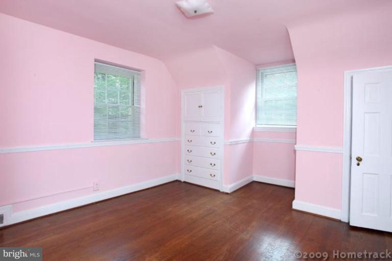 2204 South Road Baltimore, MD 21209 - Photo 9 of 18 Bedroom #1