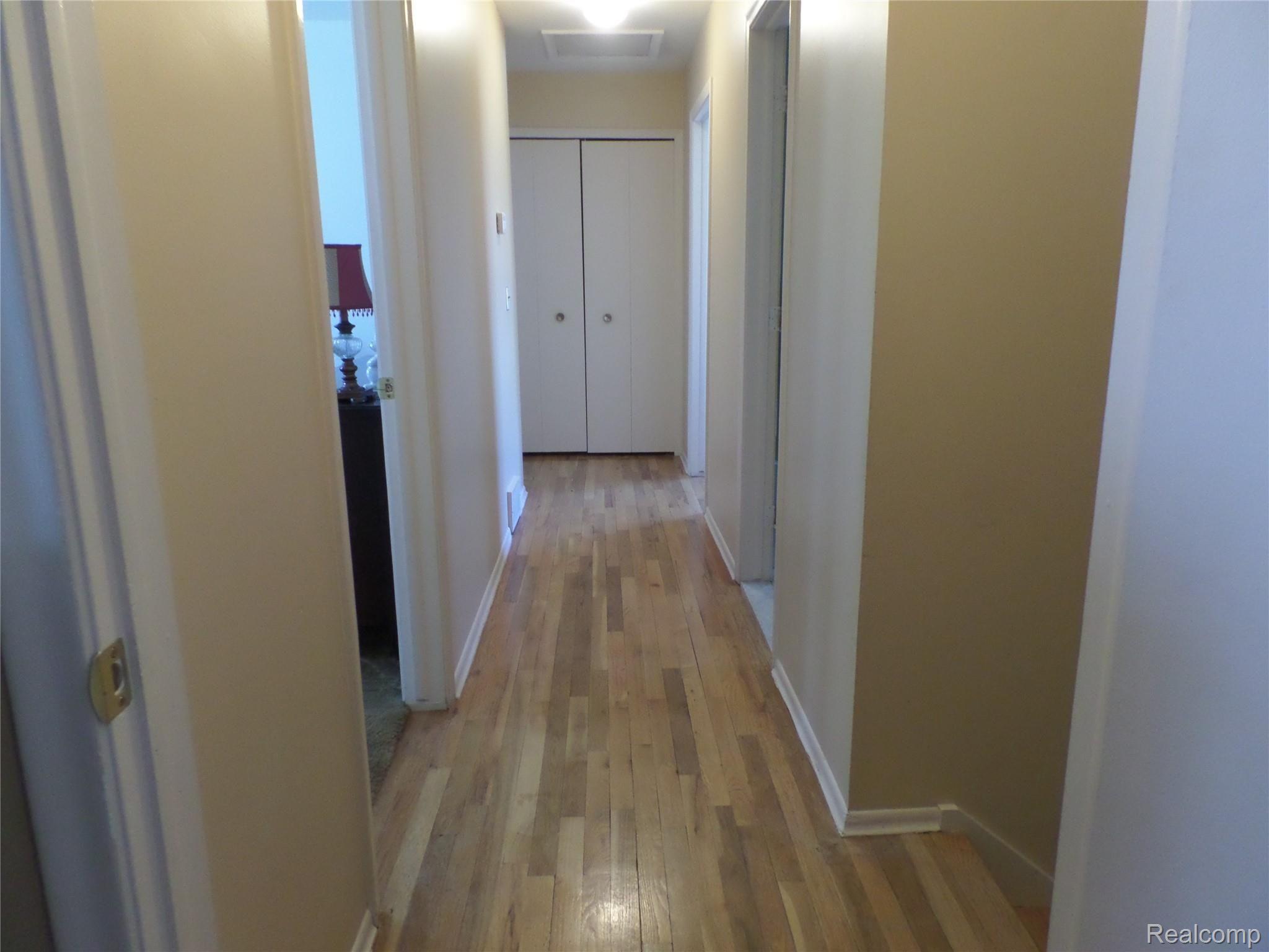 5007 East Cook Road Grand Blanc, MI 48439 - Photo 17 of 28 SAM_1376.JPG