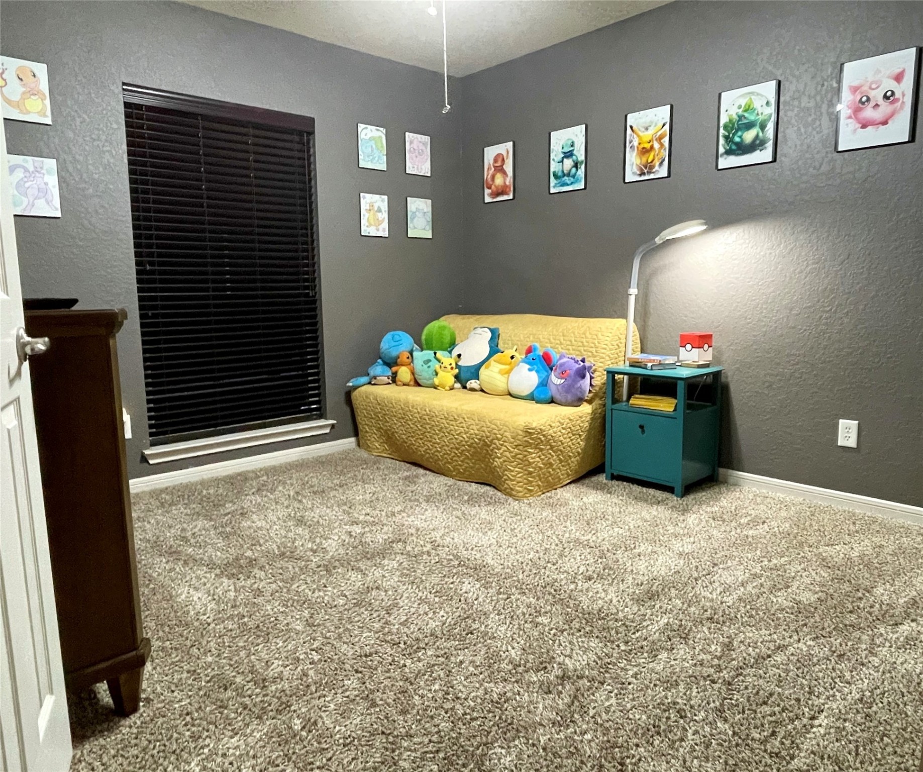 153 Citori Path New Braunfels, TX 78130 - Photo 5 of 12 a living room with furniture