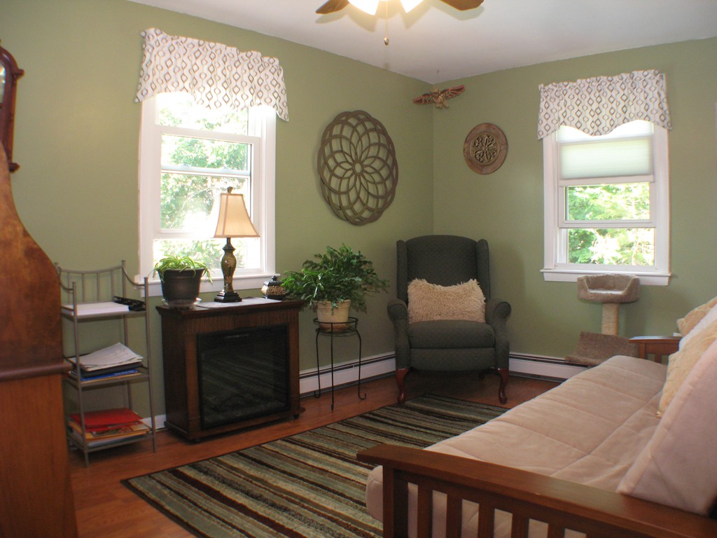 43 Roberta Road Blackstone, MA 01504 - Photo 12 of 30 Gallery Image 12