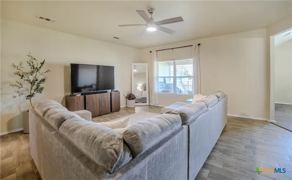 $1,900 | 1520 Walker Pl Boulevard, Copperas Cove, TX 76522