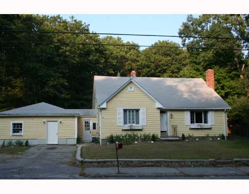 181 Old County Road Smithfield, RI 02917 - Photo 1 of 5 Exterior Front.