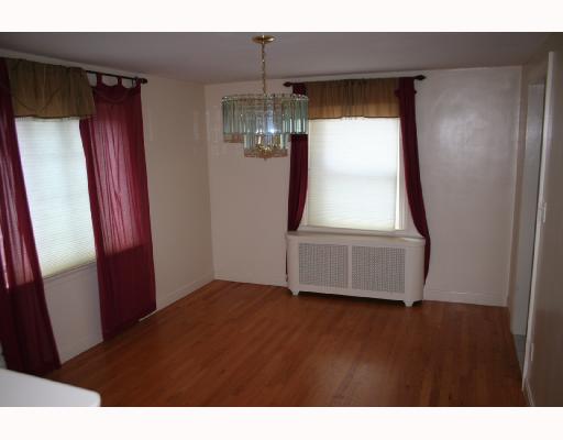 181 Old County Road Smithfield, RI 02917 - Photo 2 of 5 Dining Room.
