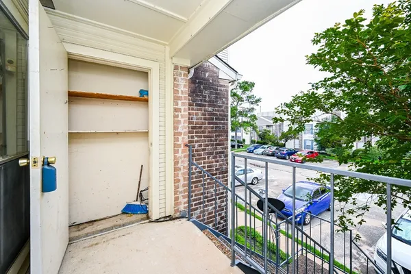 $1,000 | 3900 Woodchase Drive, Unit 86, Houston, TX 77042