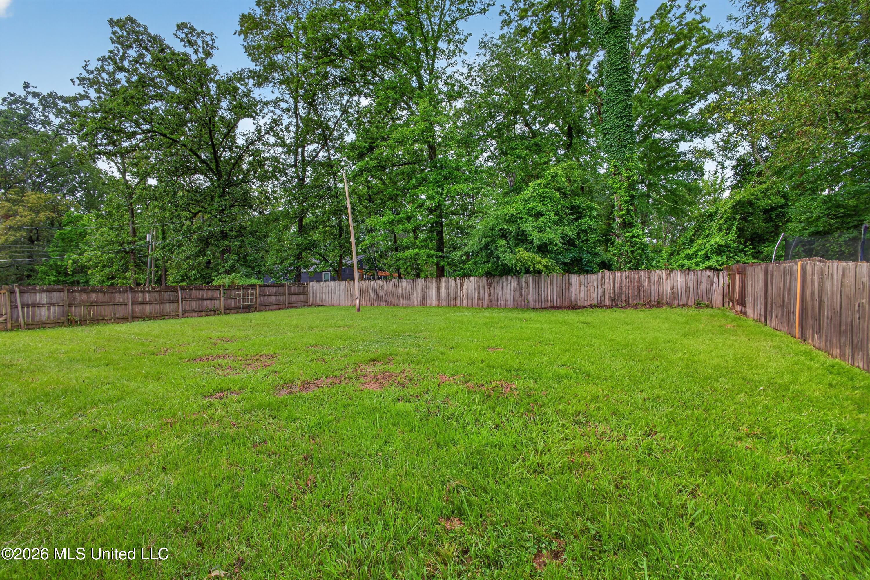 4003 West Lake Road Jackson, MS 39212 - Photo 5 of 38 05_4003_W_Lake_Rd-Exterior-5548