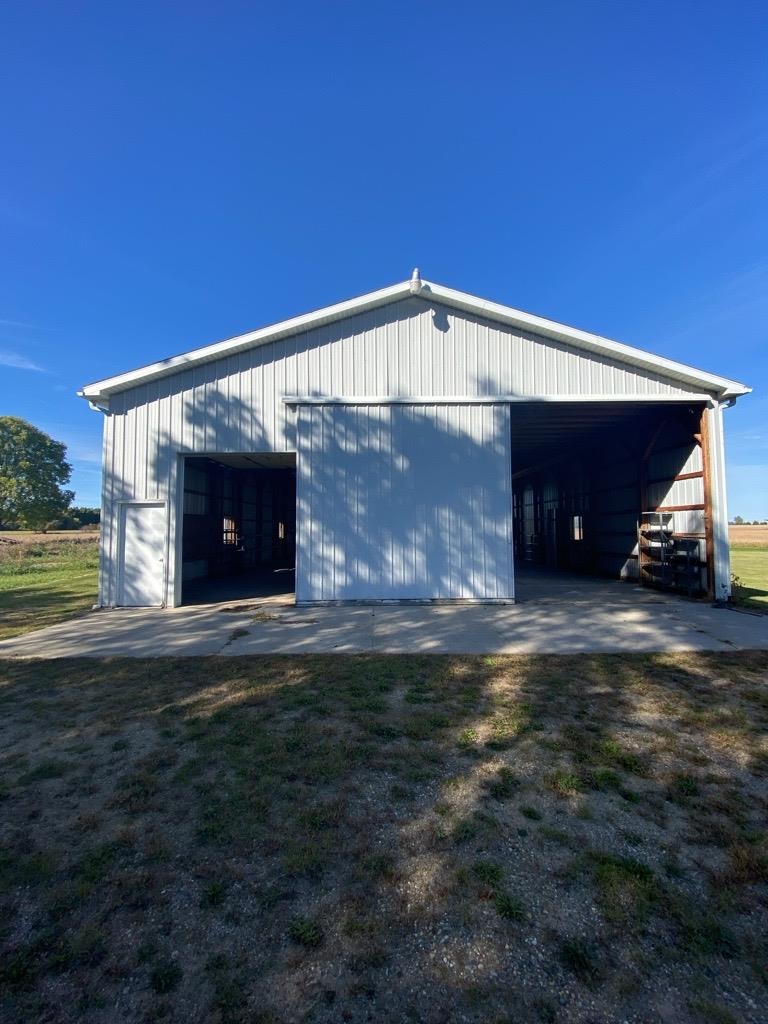 1286 West Roosevelt Road Perrinton, MI 48871 - Photo 19 of 61 50075537-18.JPG