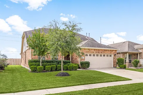 $349,000 | 3507 Satin Leaf Lane, Richmond, TX 77469