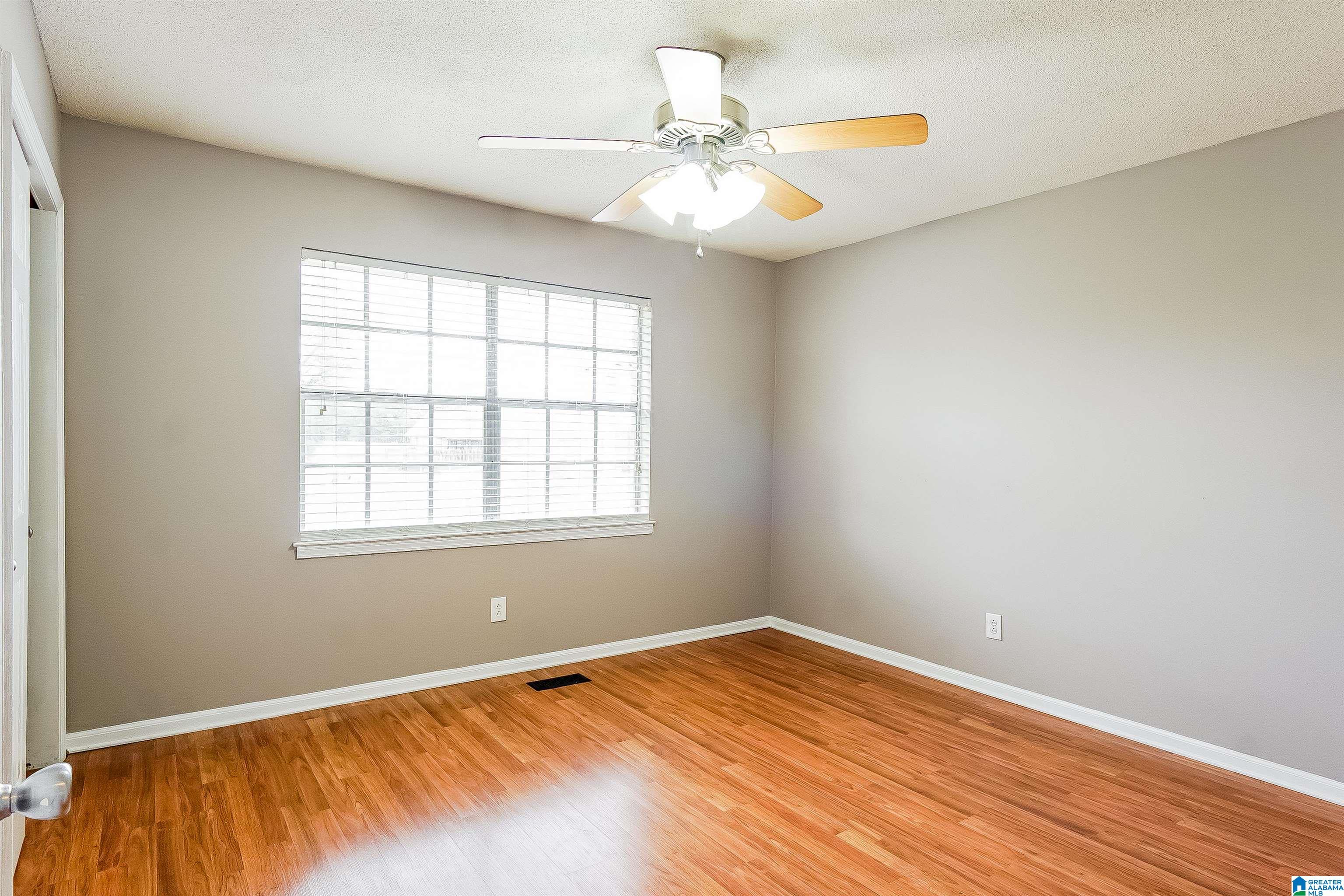 1048 10th Street Pleasant Grove, AL 35127 - Photo 9 of 15
