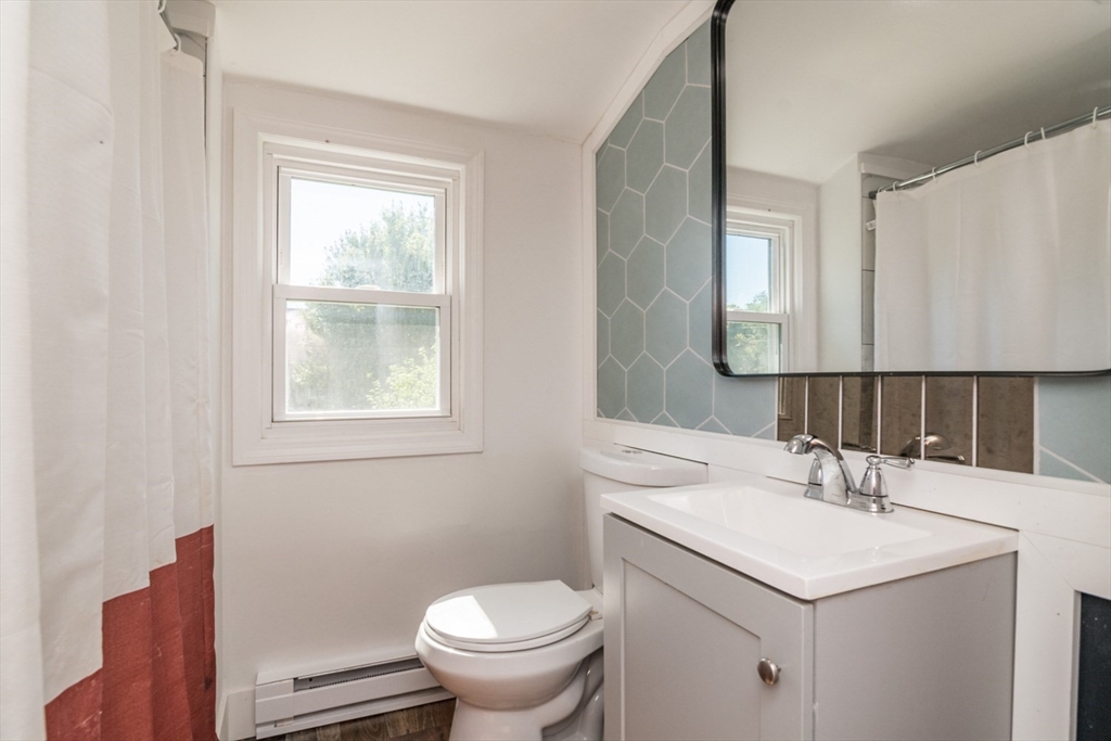 379 Roosevelt Avenue Springfield, MA 01118 - Photo 26 of 32