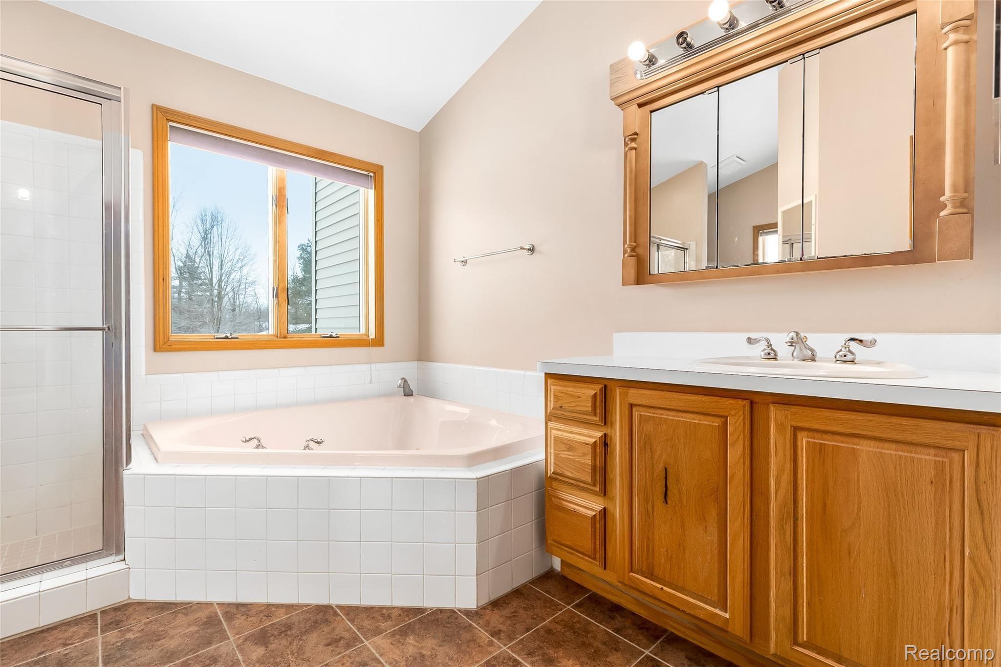 1499 Wiggins Road Fenton, MI 48430 - Photo 23 of 47 1499 Wiggins Road