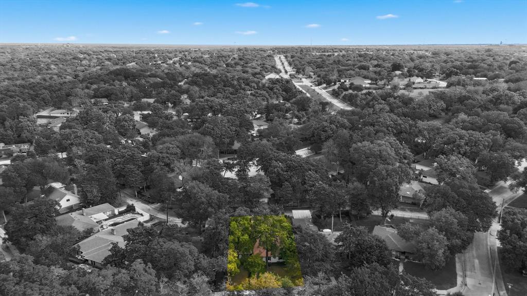 5940 Hunters View Lane Dallas, TX 75232 - Photo 24 of 24 Aerial view of a heavily wooded area